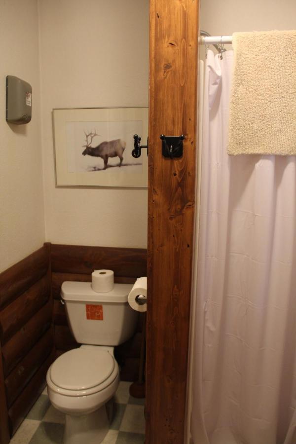 Sugar Loaf Lodge & Cabins Anaconda Bagian luar foto